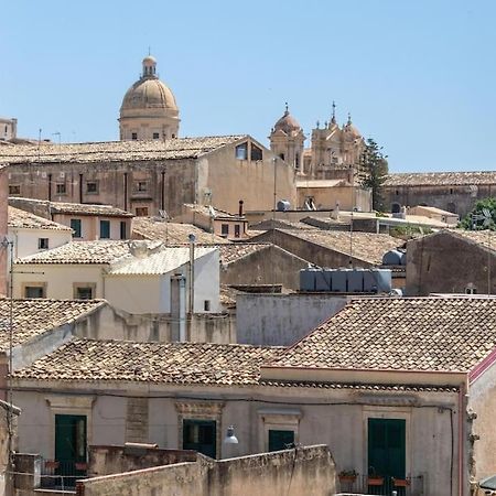 Mansarda Aurispa Noto Bagian luar foto